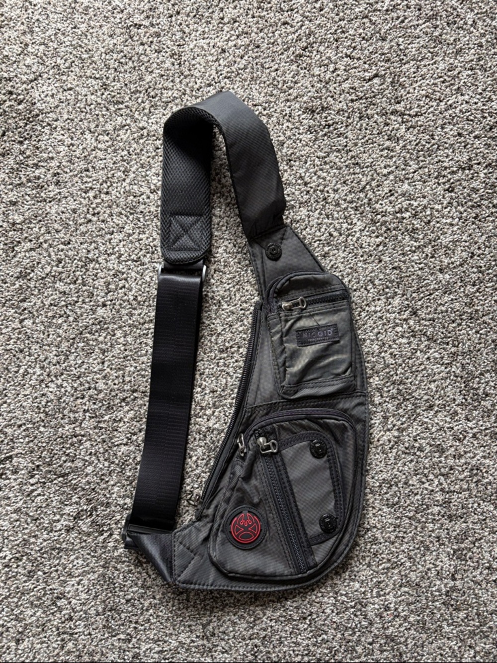 Men's Gray Sling Belt Bag - Versatile Crossbody Carry